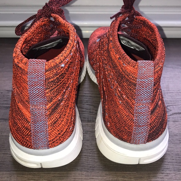 Flyknit - Picture 3 of 4
